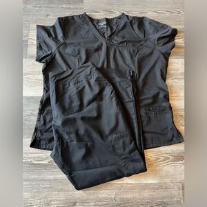 Lot of 5 scrub sets. Uniform Advantage Butter Soft
